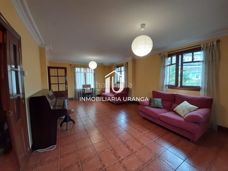 Foto 6e5cf0a7-ef2d-4ce8-88fc-cc68e9d350f7. Casa amb calefacció a Samano Castro - Urdiales