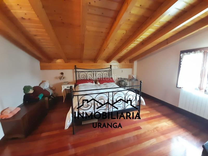 Foto b65d3788-8fb2-4458-aea5-51784bbd7f47. Casa amb calefacció a Samano Castro - Urdiales