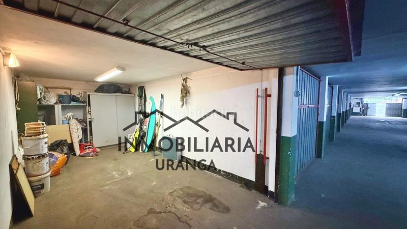 Foto 2bb2739e-24f9-4c88-8969-3013bee7058c. Aparcament cotxe a El Puntal Laredo