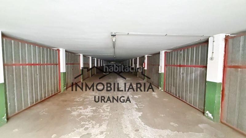 Foto 99128e5f-56ed-4af7-beee-d6e5ffe937ff. Aparcament cotxe a El Puntal Laredo