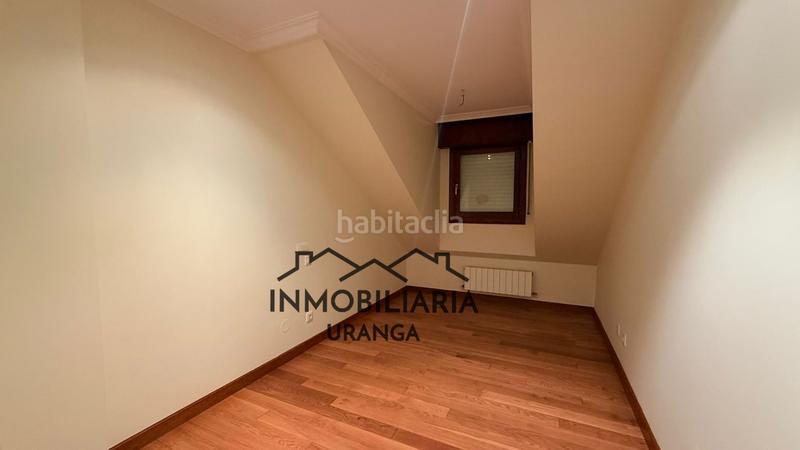 Foto 228bea1e-f0b7-4de3-b077-bafd59d287a0. Flat with heating parking in Bárcena de Cicero