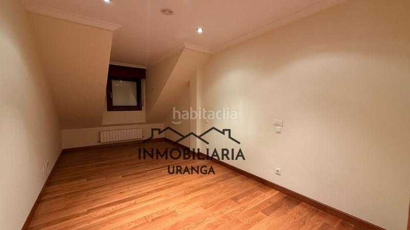 Foto a9c4593e-3e62-4d9e-83a3-8041de51456c. Flat with heating parking in Bárcena de Cicero