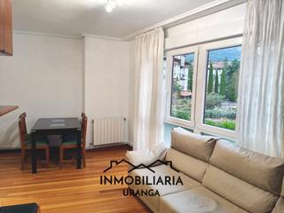 Flat  Ferial. Acogedor piso con terraza y trastero en el centro de ramales de