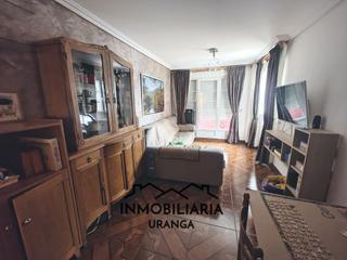 Piso  Mazuecos. Piso con garaje en oriñón  a un paso de la playa