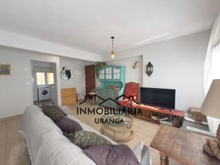 Appartement  Doctor antonio ruiz. Piso reformado en el centro de ampuero con parking comunitario