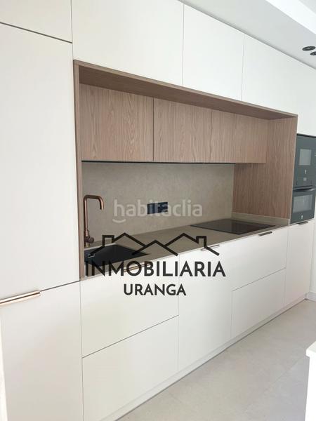 Foto 977ff2c9-6af0-4f19-9cf1-c32c32a9e855. Pis amb calefacció a Centro Laredo