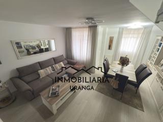 Casa  Francia. Amplio chalet adosado en zona ever con jardín  espacio, comodida