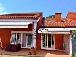 Casa  El carite. Chalet pareado con amplia parcela y gran luminosidad en hazas de