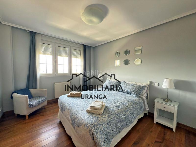 Foto 4ff7624f-8136-4a40-a9bf-e58a5956d9ef. Casa en exclusiva chalet independiente en seña con amplias estancias y zona exterior privada en Limpias