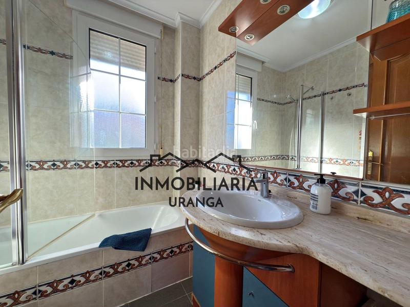 Foto 97c23d92-c9b4-43a4-afd5-bbac795ece32. Casa en exclusiva chalet independiente en seña con amplias estancias y zona exterior privada en Limpias