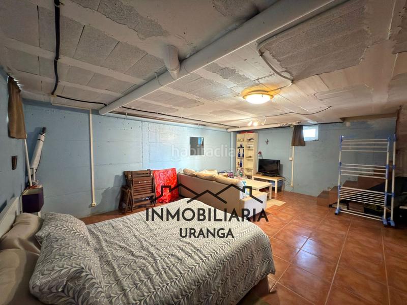 Foto a2f38c41-6a7d-4bb7-8181-313961be812c. Casa en exclusiva chalet independiente en seña con amplias estancias y zona exterior privada en Limpias