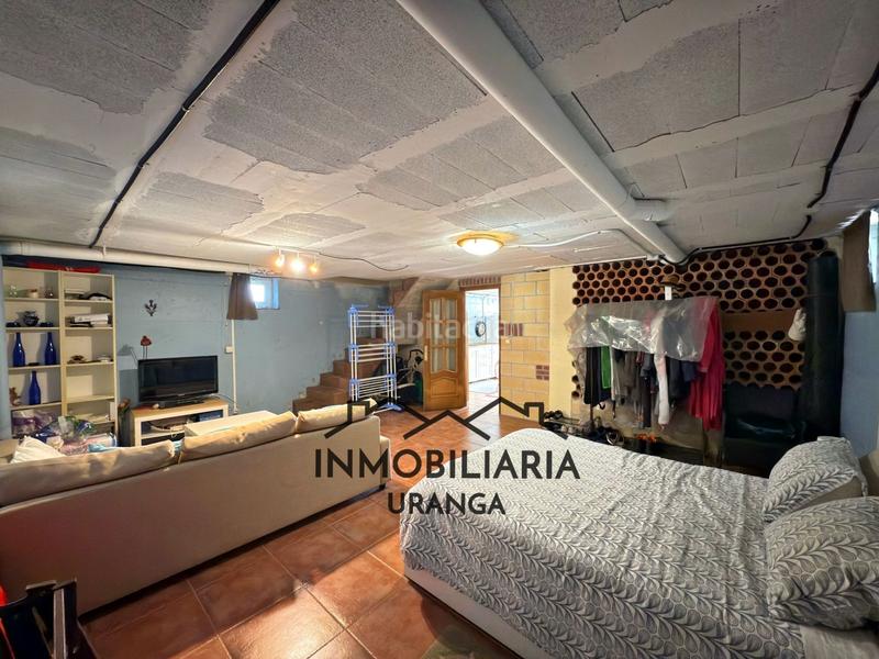 Foto da704fc8-1abf-4ce0-9918-0595370f36bb. Casa en exclusiva chalet independiente en seña con amplias estancias y zona exterior privada en Limpias