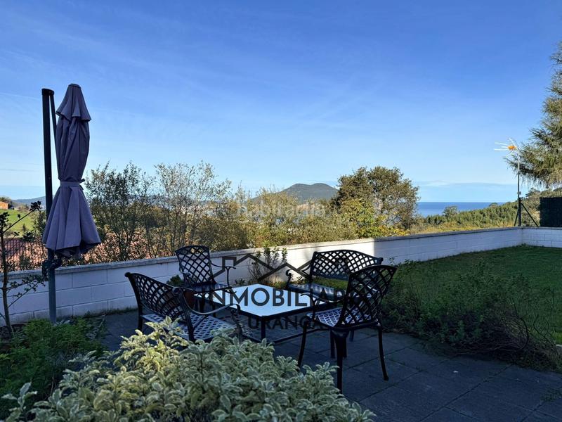 Foto ddb234f2-8c1f-4fde-832b-36aa2d33e091. Casa en exclusiva chalet independiente en seña con amplias estancias y zona exterior privada en Limpias