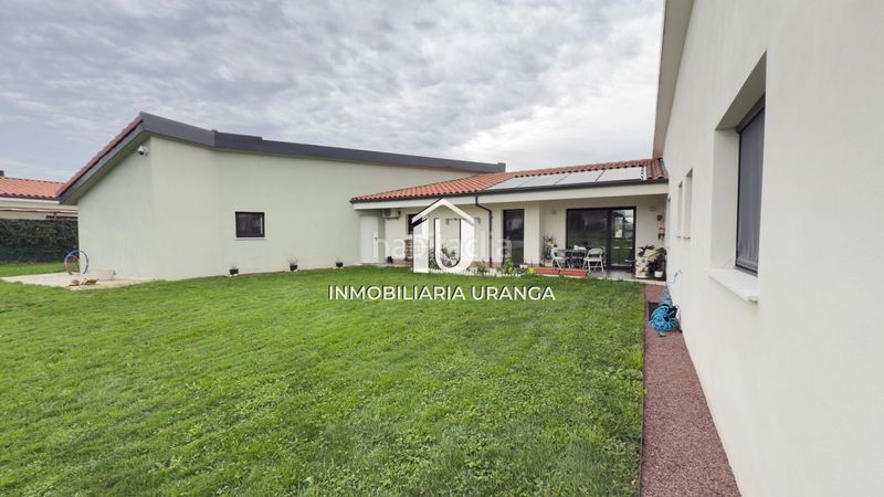 Foto 06694475-d28d-4d98-ada7-2f4bbcf1e604. Casa amb calefacció a Meruelo