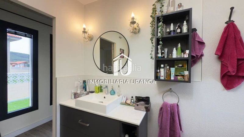 Foto b6464d0d-437d-40b2-8a89-0ee062152942. Casa amb calefacció a Meruelo