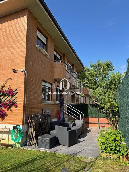 Foto e95e91f9-1217-4ec3-9e97-8f8d2e3436d2. Casa amb calefacció a El Puntal Laredo