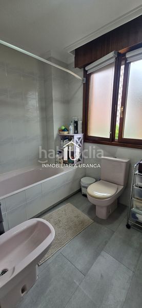 Foto f7362d43-5f92-4912-86f5-3911083676e8. Casa amb calefacció a El Puntal Laredo