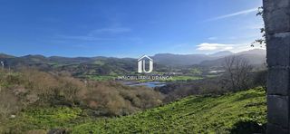 Haus  Voto. Casona de piedra para reformar con amplio terreno en voto