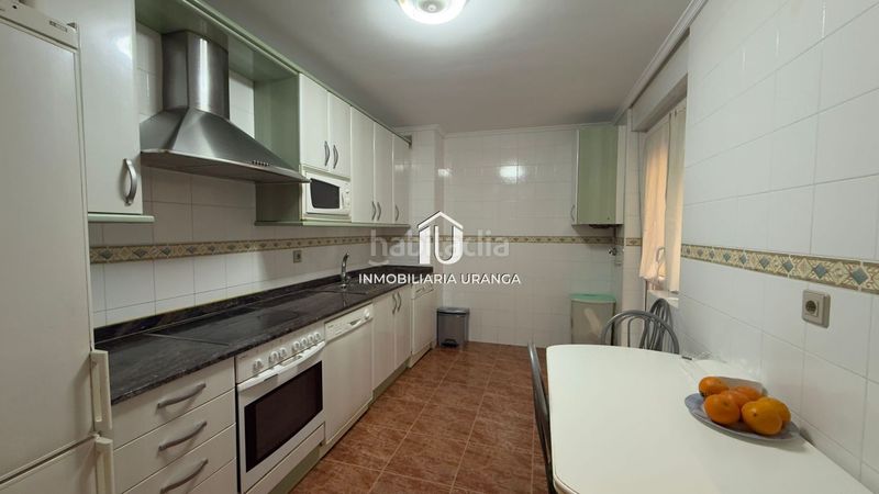 Foto a5a9d4d5-0fa0-4395-81a2-ffa40d3d75f3. Pis amb calefacció a Centro Laredo