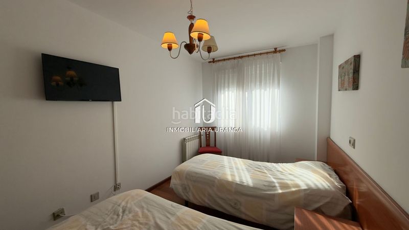 Foto a62b86c4-a9a5-4e62-b3a5-9db017fa3cd9. Pis amb calefacció a Centro Laredo