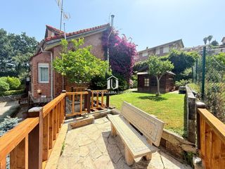 House  S/n. En exclusiva chalet con parcela de 500 m, porche y vistas despej
