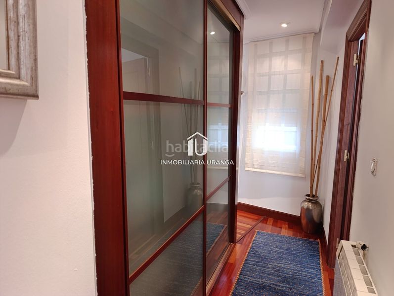 Foto 00eb50f6-a635-401b-9cb1-088c62f39b98. Piso amplio piso en exclusiva en el Centro fachada reformada en Laredo