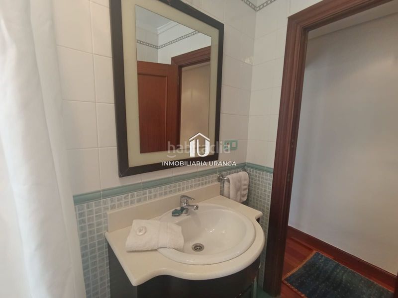 Foto 41e6496f-5d70-4a6a-bfdc-4a54f5041686. Piso amplio piso en exclusiva en el Centro fachada reformada en Laredo