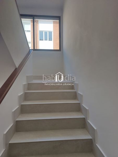 Foto fdba613f-8997-47e8-a0ec-9c52609461b3. Pis amb calefacció a Centro Laredo