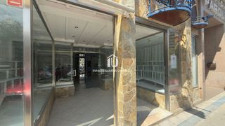Local commercial  Villa de foz. Amplio local comercial en dos plantas con gran escaparate  excel
