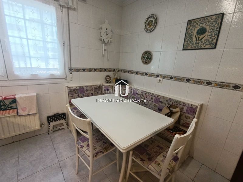 Foto 05f726c3-baf6-4ce5-9a94-9cd4c9e08c05. Casa amb calefacció piscina a El Puntal Laredo