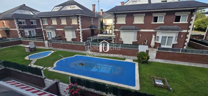 Foto 26e08261-7761-4078-b861-a31faab6defc. Casa amb calefacció piscina a El Puntal Laredo
