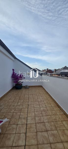 Foto 7e4369e9-8f8d-43ca-85b8-103995f650ca. Casa amb calefacció piscina a El Puntal Laredo