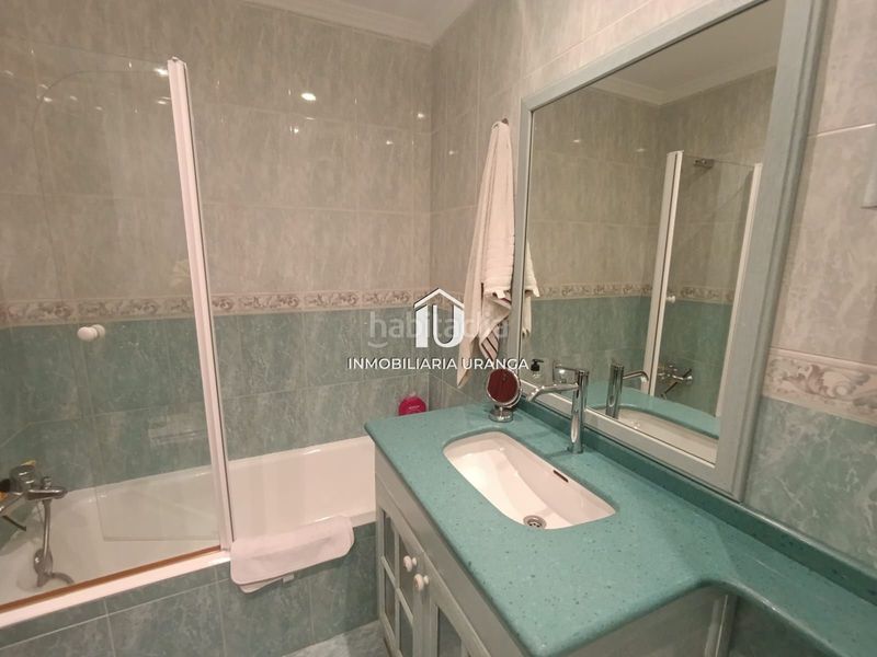 Foto b4ca102d-7f4e-431c-84c7-1f422a03856e. Casa amb calefacció piscina a El Puntal Laredo