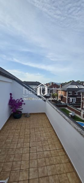 Foto c2cf8d14-e61d-48a4-9595-7388cc5ccd66. Casa amb calefacció piscina a El Puntal Laredo