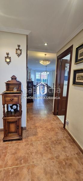 Foto f99a033a-de14-4fc3-8eac-1f466ab2cd65. Casa amb calefacció piscina a El Puntal Laredo