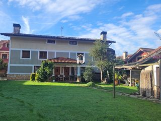 Casa  Balbacienta. Chalet independiente con 2 viviendas, parcela de 600 m y terraza