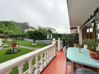Casa  Iglesia. Chalet pareado con jardín y txoko en san miguel de meruelo