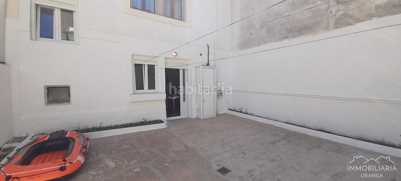 Foto 03f386eb-b9cb-4951-aaac-ca4e7b8c93a1. Casa amb calefacció a Centro Laredo