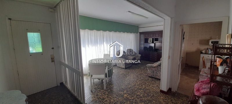 Foto 3669e94a-8dda-4531-adf7-00c702421b4f. Casa amb calefacció a Centro Laredo