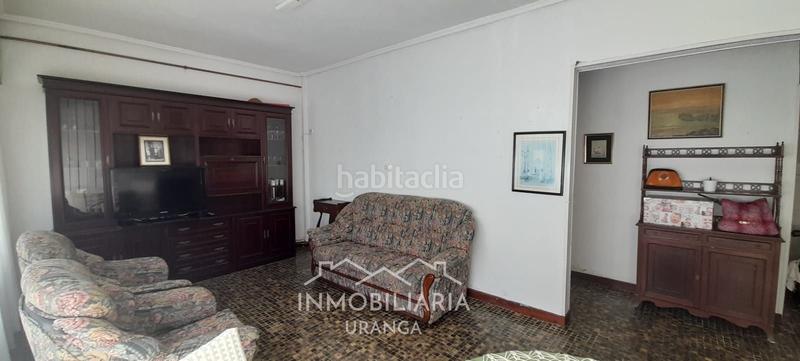Foto f356b679-4638-4e2b-ba1c-ab445891dfe8. Casa amb calefacció a Centro Laredo