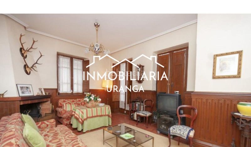 Foto f7a3f49f-6286-4e97-857d-840c38f6b220. Casa amb calefacció a Ampuero