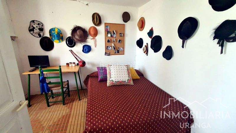 Foto 113b97d7-b9ae-445e-b0a6-34b06369abdd. Chalet casona montañesa de piedra con 5.000 m de terreno ideal para inversión o negocio rural en Ribamontán al Mar