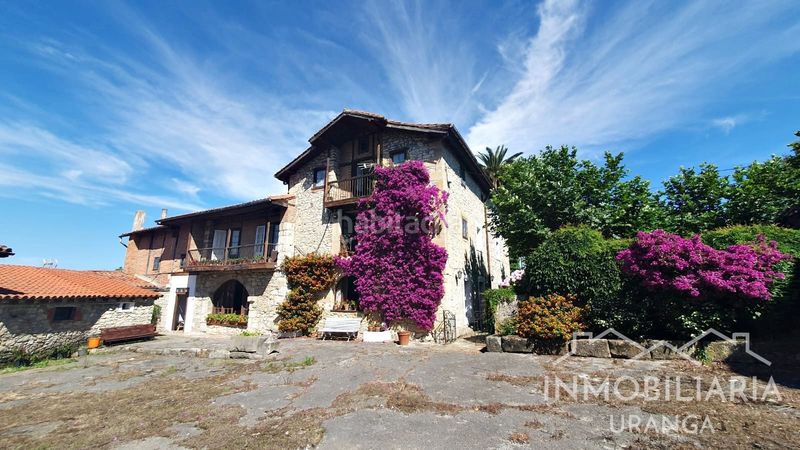Foto 805f1f2b-c5f9-4f2e-b690-8d176f9b3ace. Chalet casona montañesa de piedra con 5.000 m de terreno ideal para inversión o negocio rural en Ribamontán al Mar