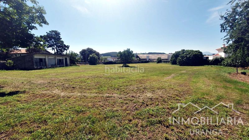 Foto bbb4079f-0c0e-4801-bd28-5c8b51abfcba. Chalet casona montañesa de piedra con 5.000 m de terreno ideal para inversión o negocio rural en Ribamontán al Mar