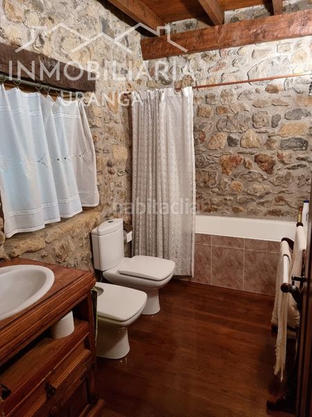 Foto 8098e04d-2f47-471e-b0fa-92cc702e2685. Xalet a Voto