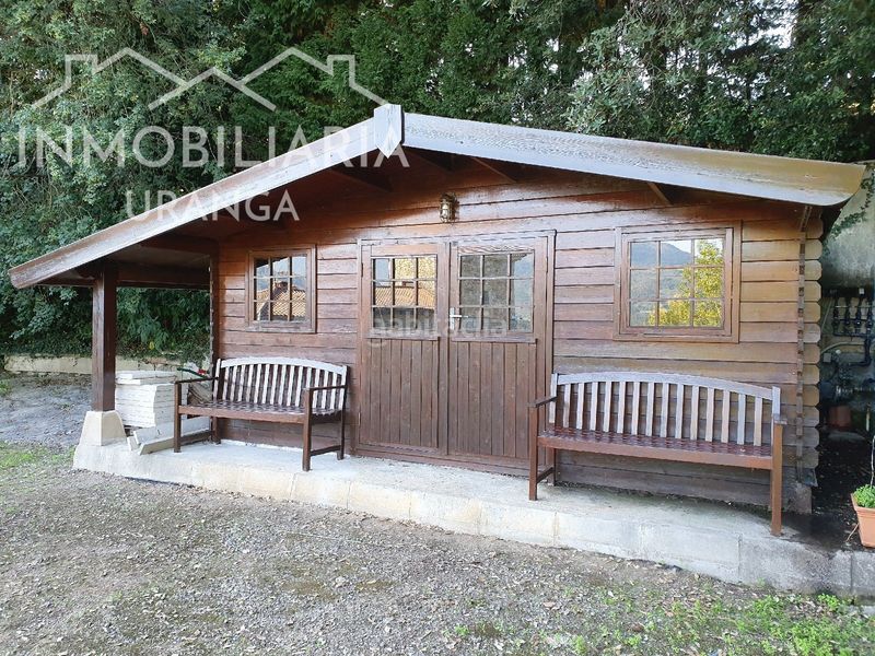 Foto a4e3b439-84dd-4374-b2e9-0b006285396b. Xalet a Voto