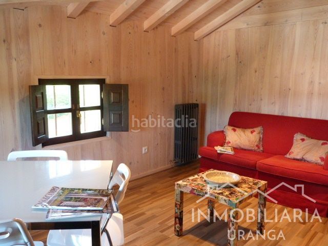 Foto 9b7c4743-0643-43f5-8eeb-71c46446d2db. Edifici a Voto