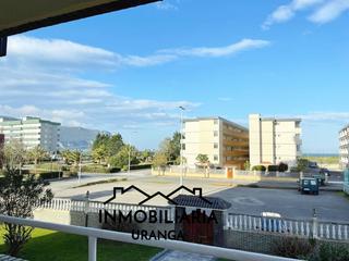 Appartement à Zona Playa. Exclusivo piso en urbanización privada junto a la playa en lared