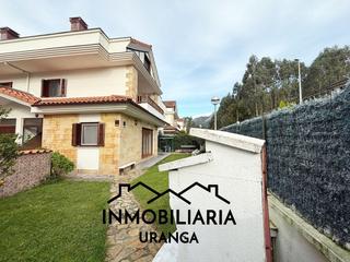 Casa  El portarron. Chalet adosado con jardín en guriezo