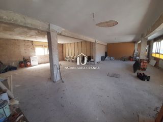 Pis  Miguel cervantes. Amplio inmueble con múltiples posibilidades en el centro de rama